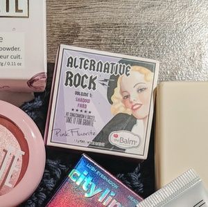 ♠️4/$20♠️Thebalm Alternative Rock Eyeshadow